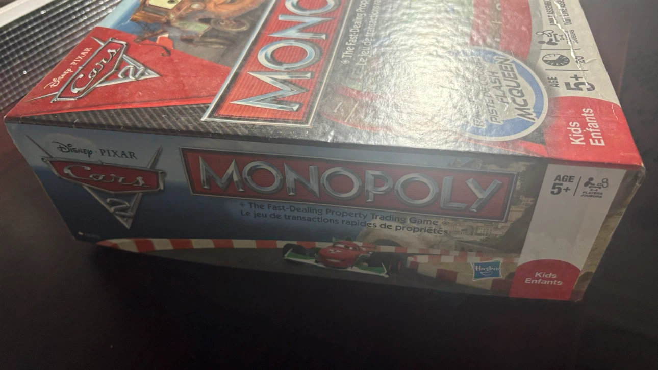 Disney Pixar Cars 2 Monopoly Racetrack Game - photo 4