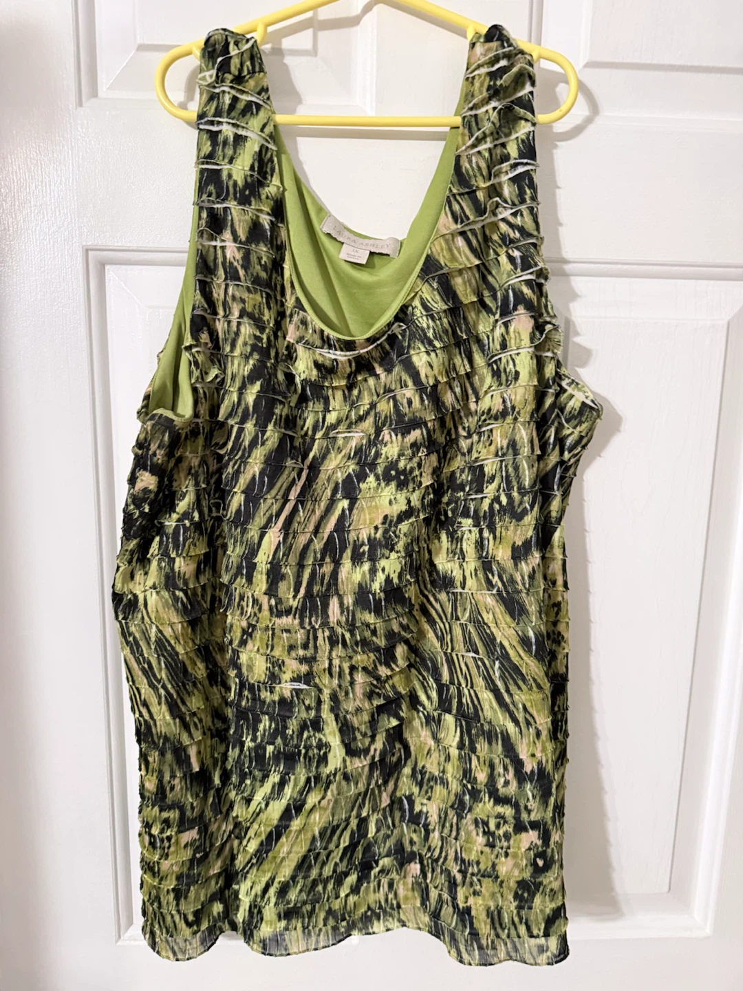 Women's Green Abstract Top 1X - photo 2