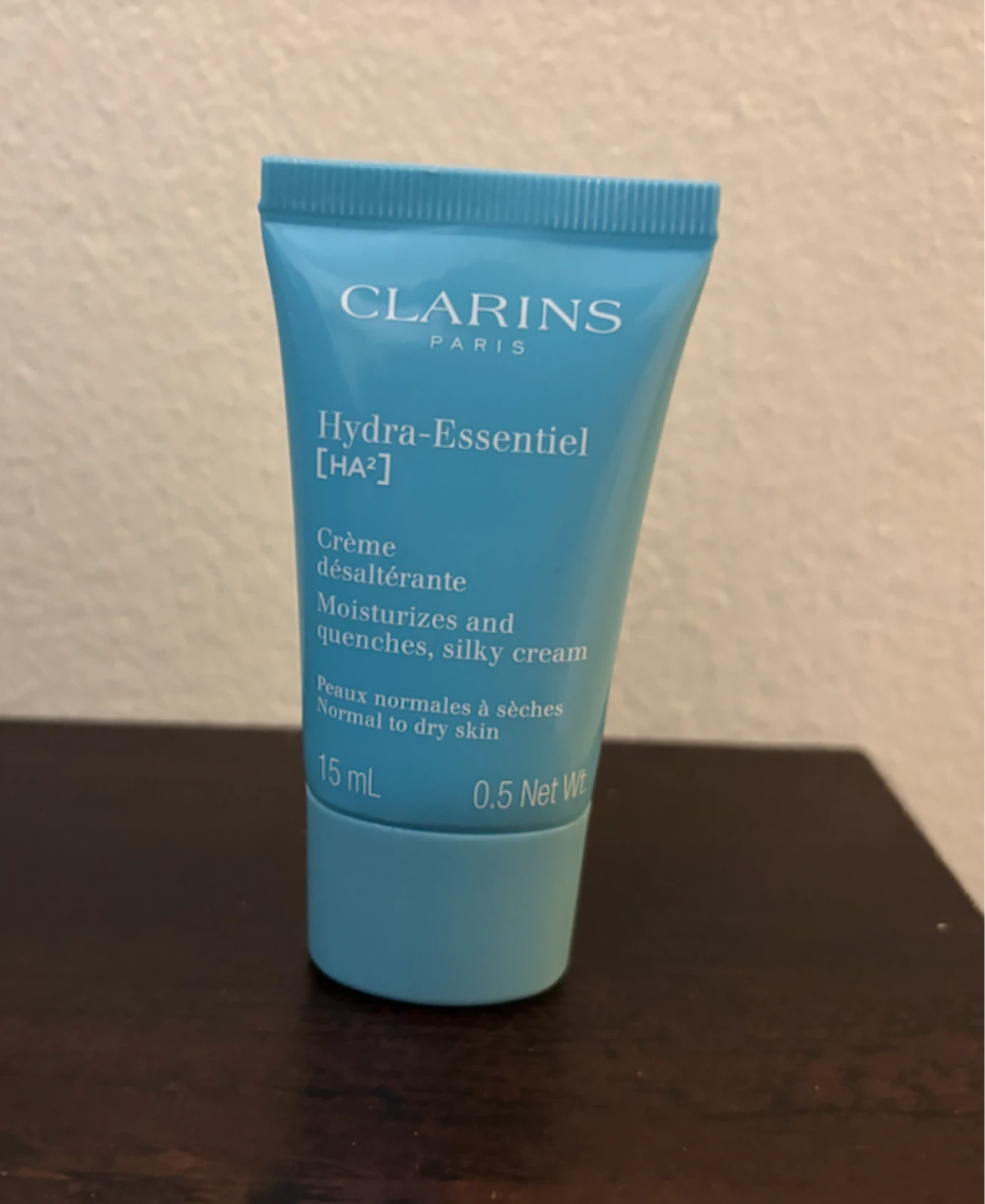 NEW-Clarins Hydra-Essentiel Moisturizer 15ml
