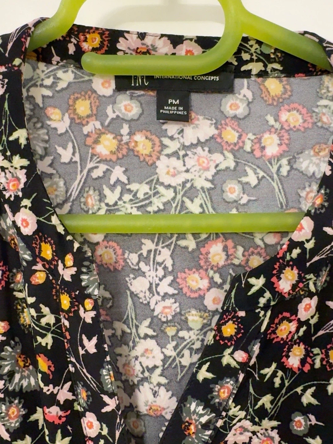 INC International Concepts Floral Blouse w/ Gold Zippers - photo 3