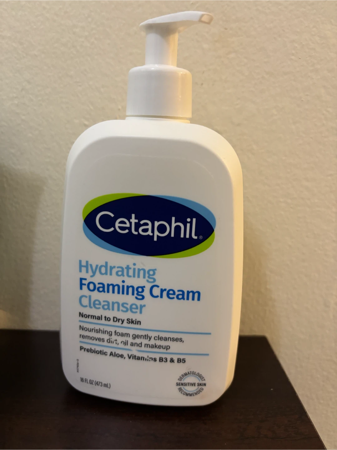 NEW-Cetaphil Hydrating Foaming Cream Cleanser