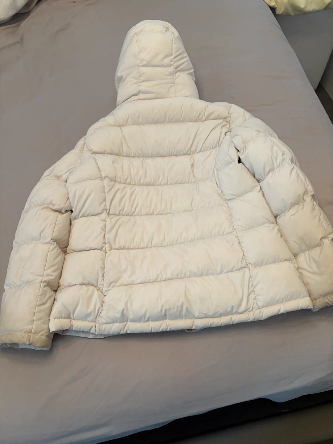 Calvin Klein Off-White Down Puffer Jacket - photo 3