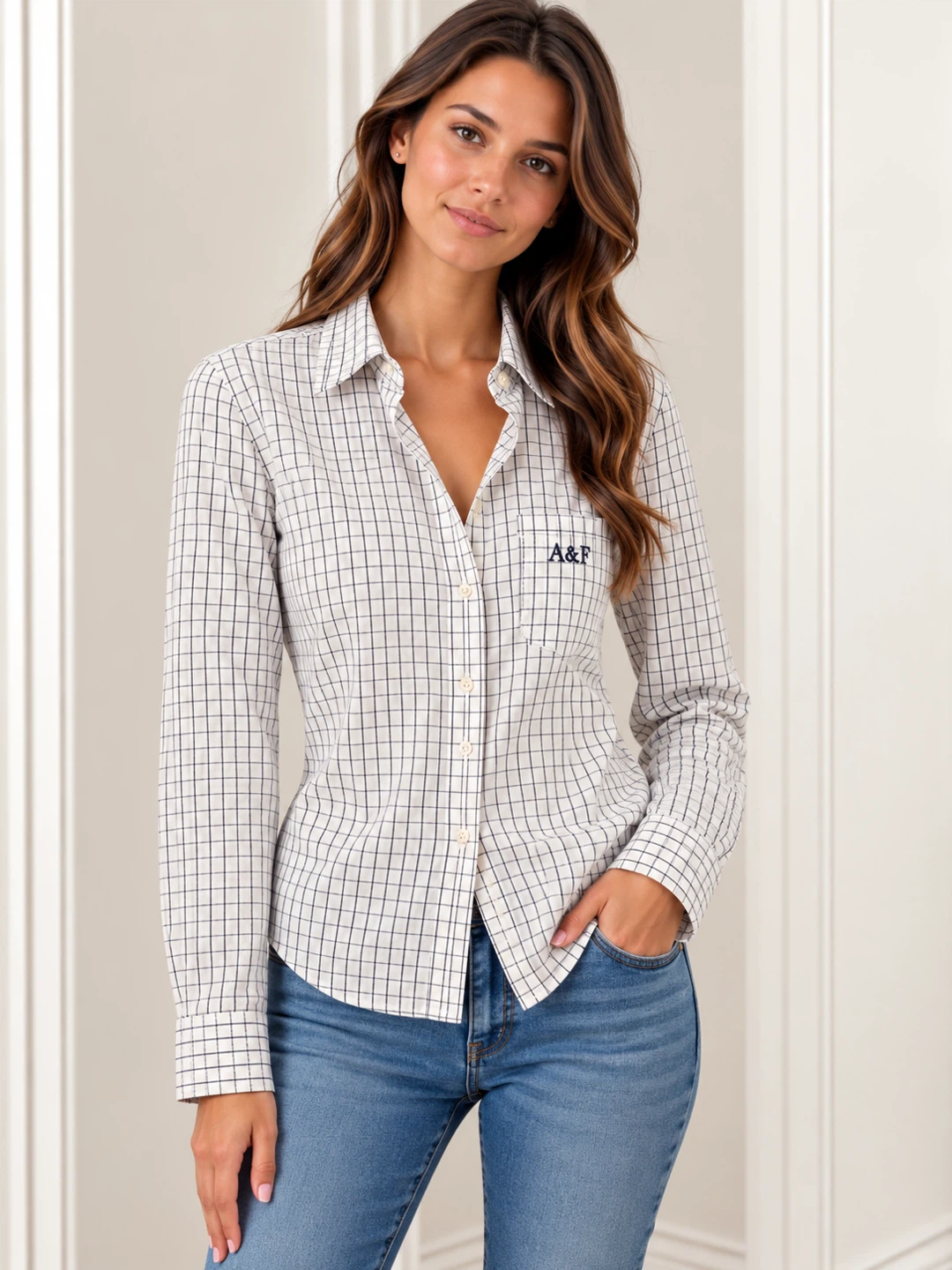 Abercrombie & Fitch White & Navy  Size M