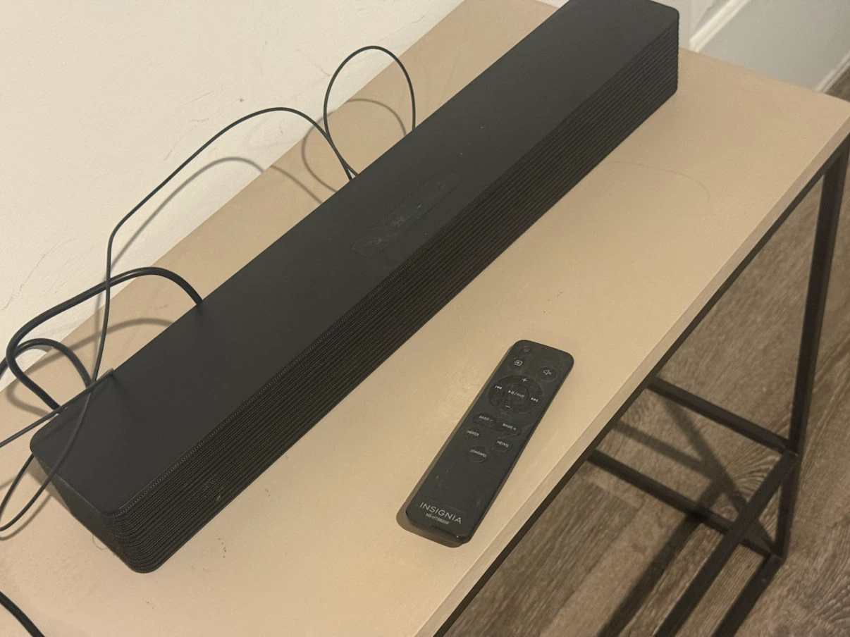 Insignia Soundbar - photo 2