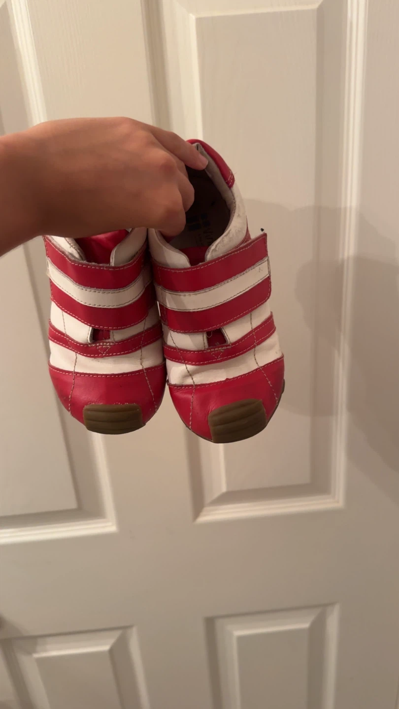 Red and white velcro sneakers - photo 2
