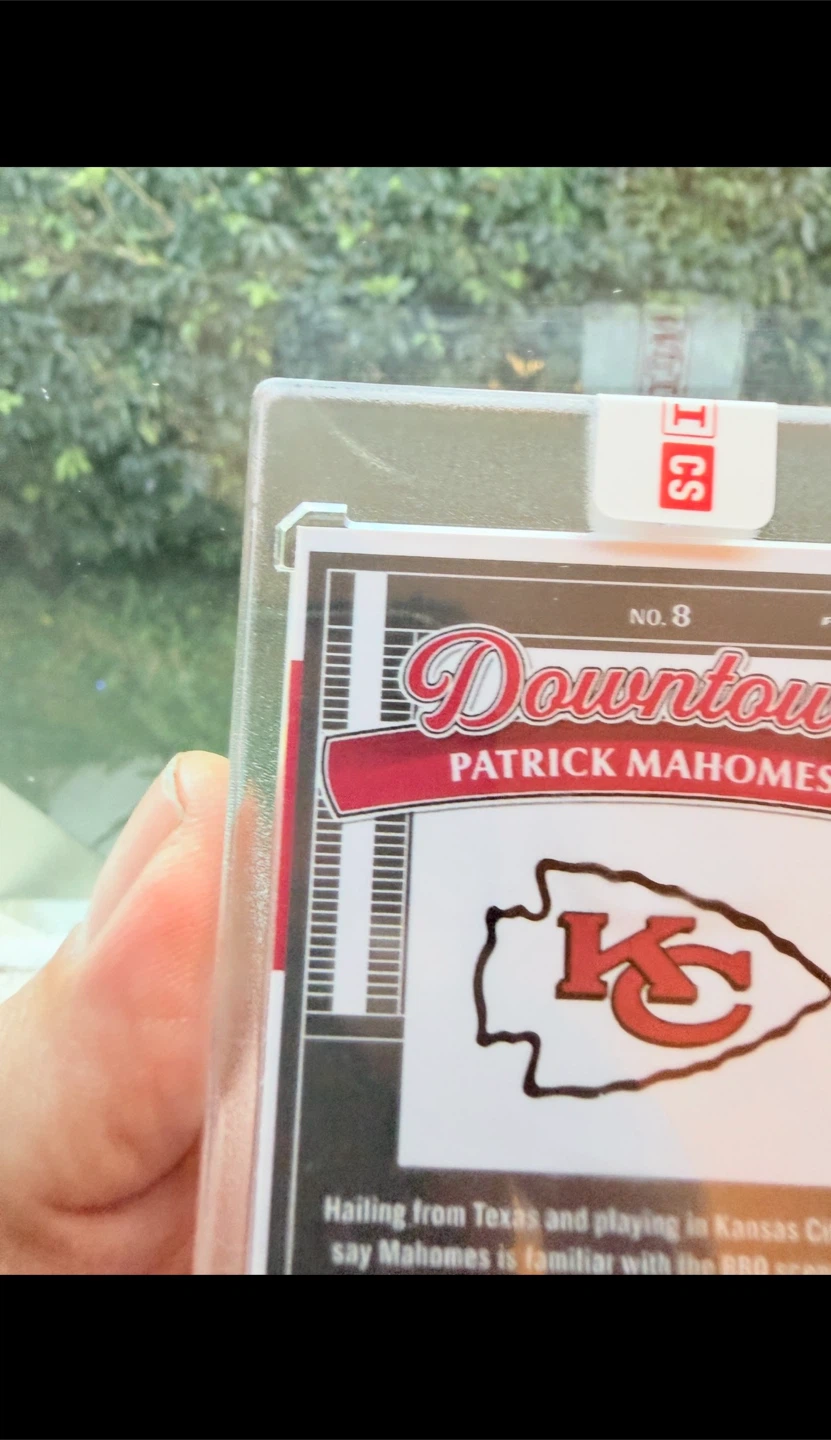 2022 Panini Donruss Optic Downtown Patrick Mahomes II Card - photo 4