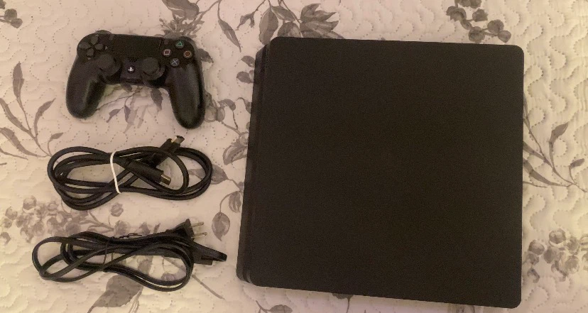 Ps4 With Controller Perfect condition - photo 5
