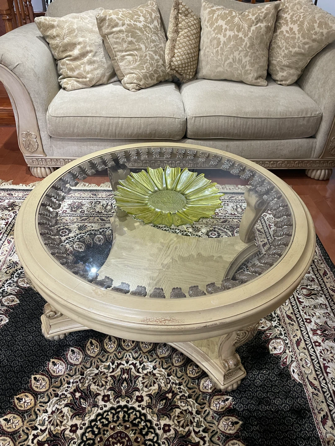 Ashley sofa set(love seat & 3-seater)& coffee table - photo 3