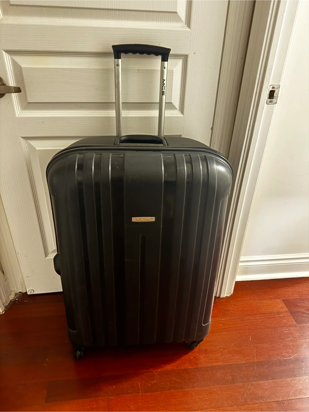 MCS Black Hard-Shell Spinner Luggage