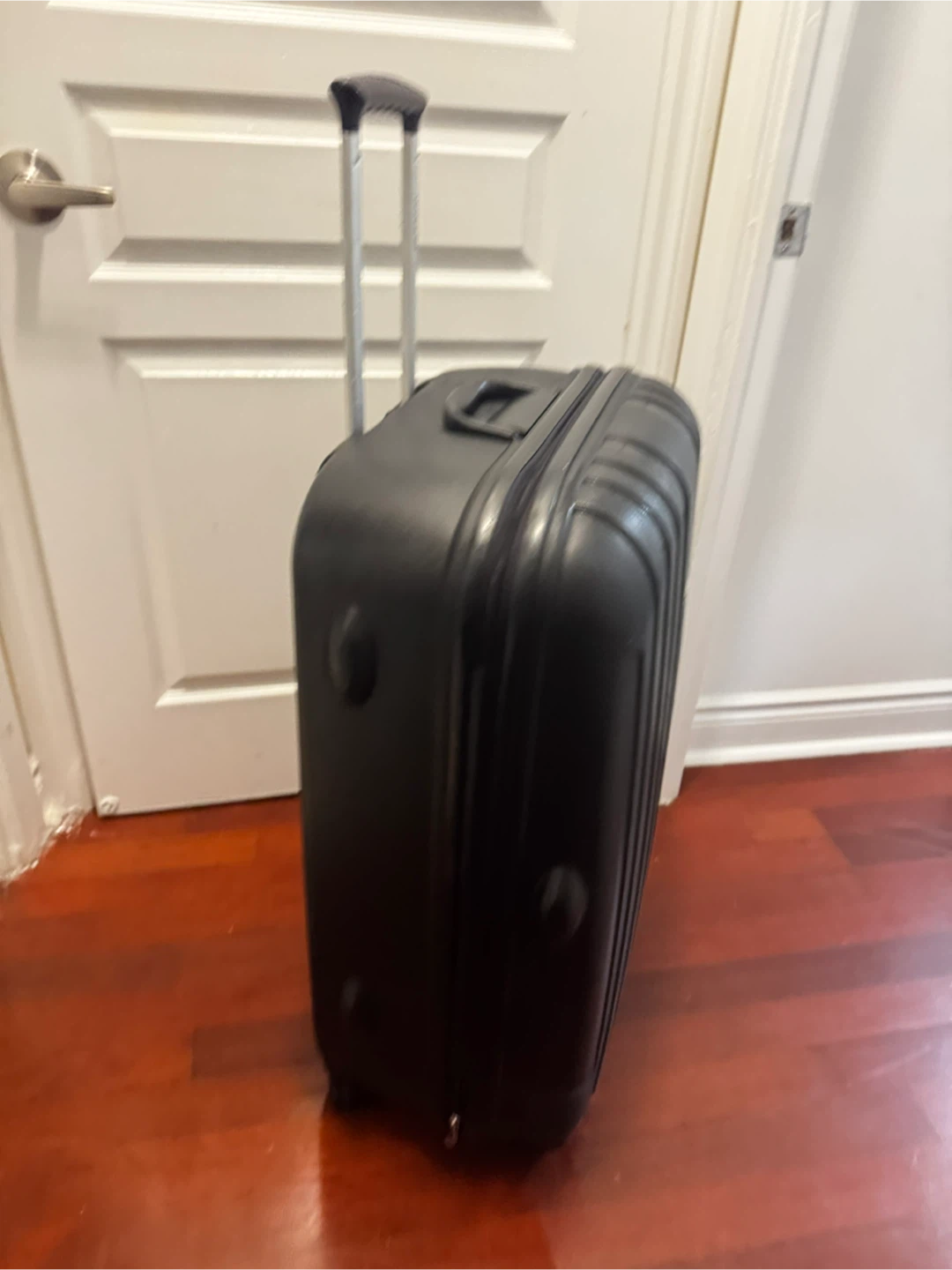 MCS Black Hard-Shell Spinner Luggage - photo 2