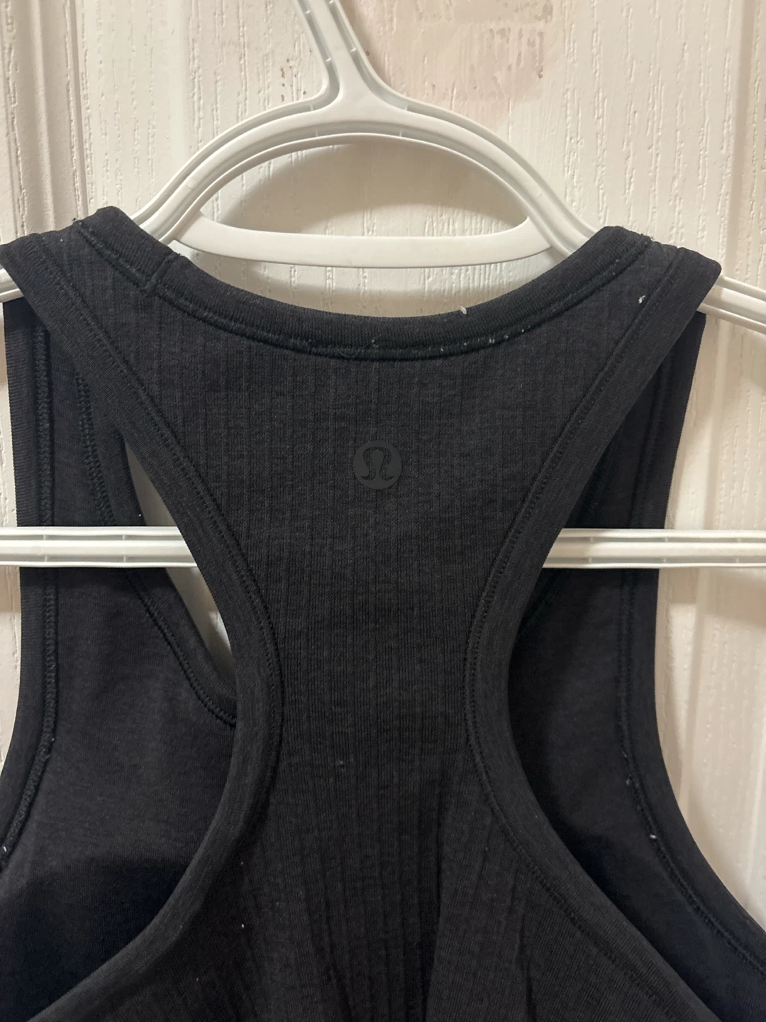 Lululemon Black Ribbed Tank Top - photo 2