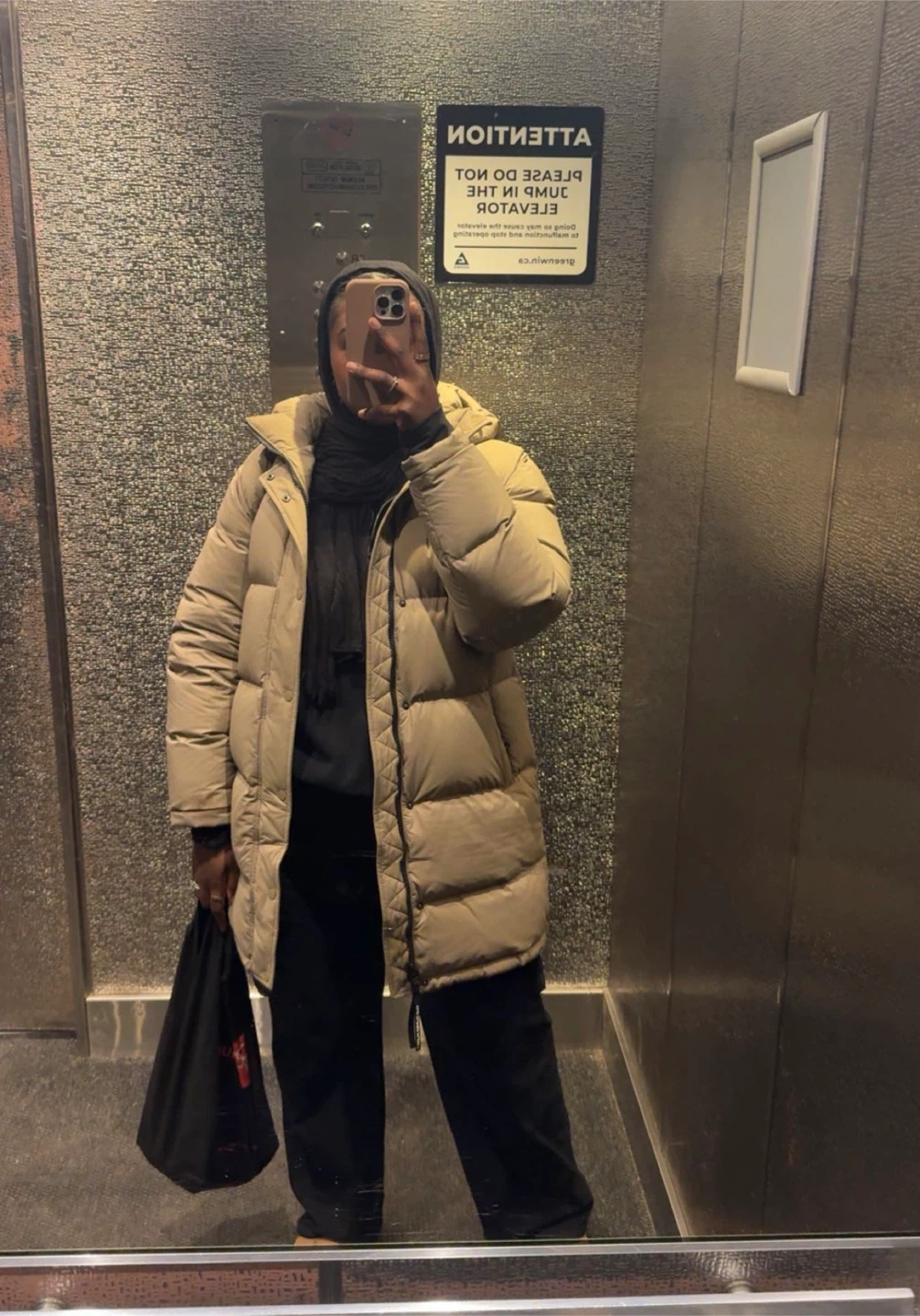 Aritzia The Super Puff™ Mid - Rainstop™ Puffer Jacket - photo 2