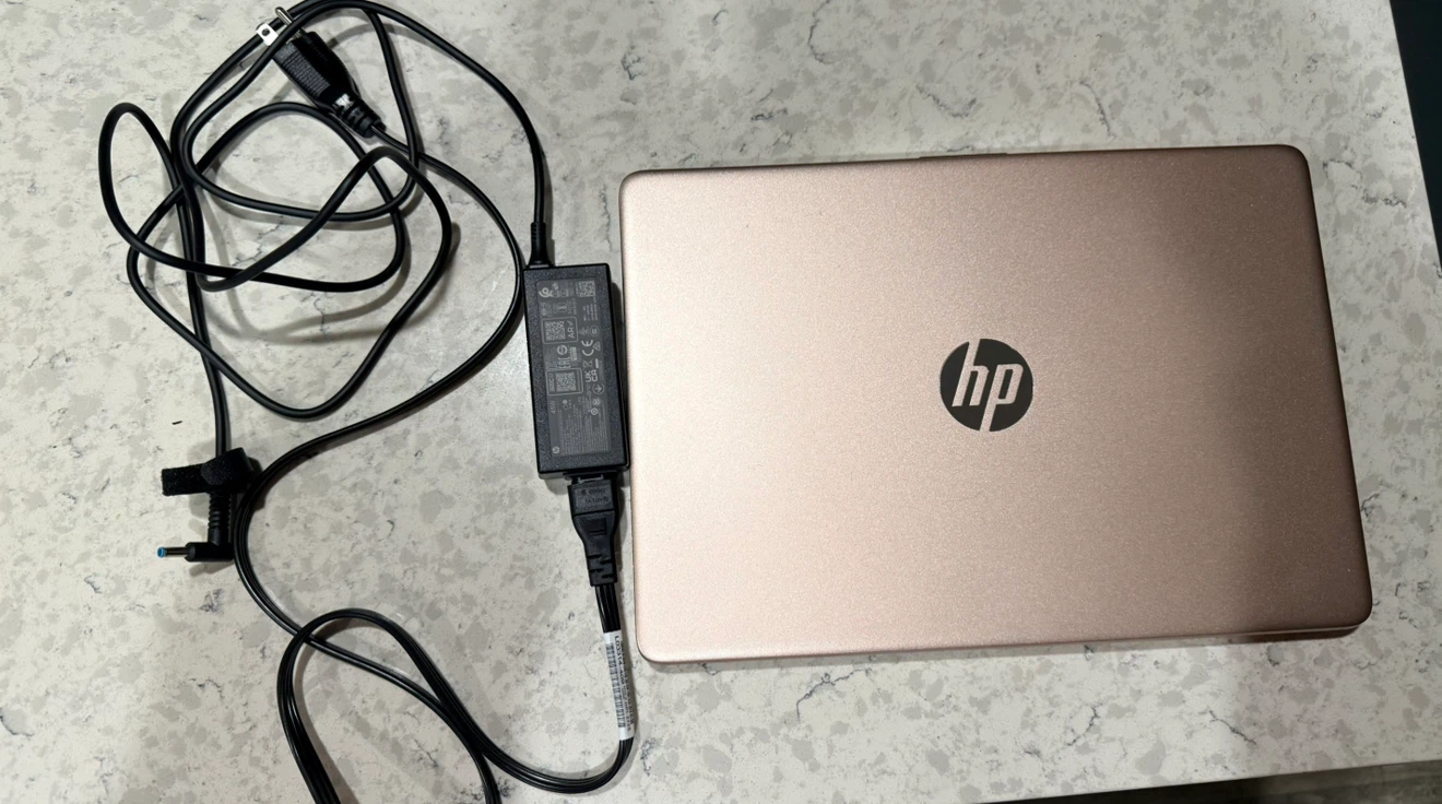 HP Laptop Rose Gold 14”