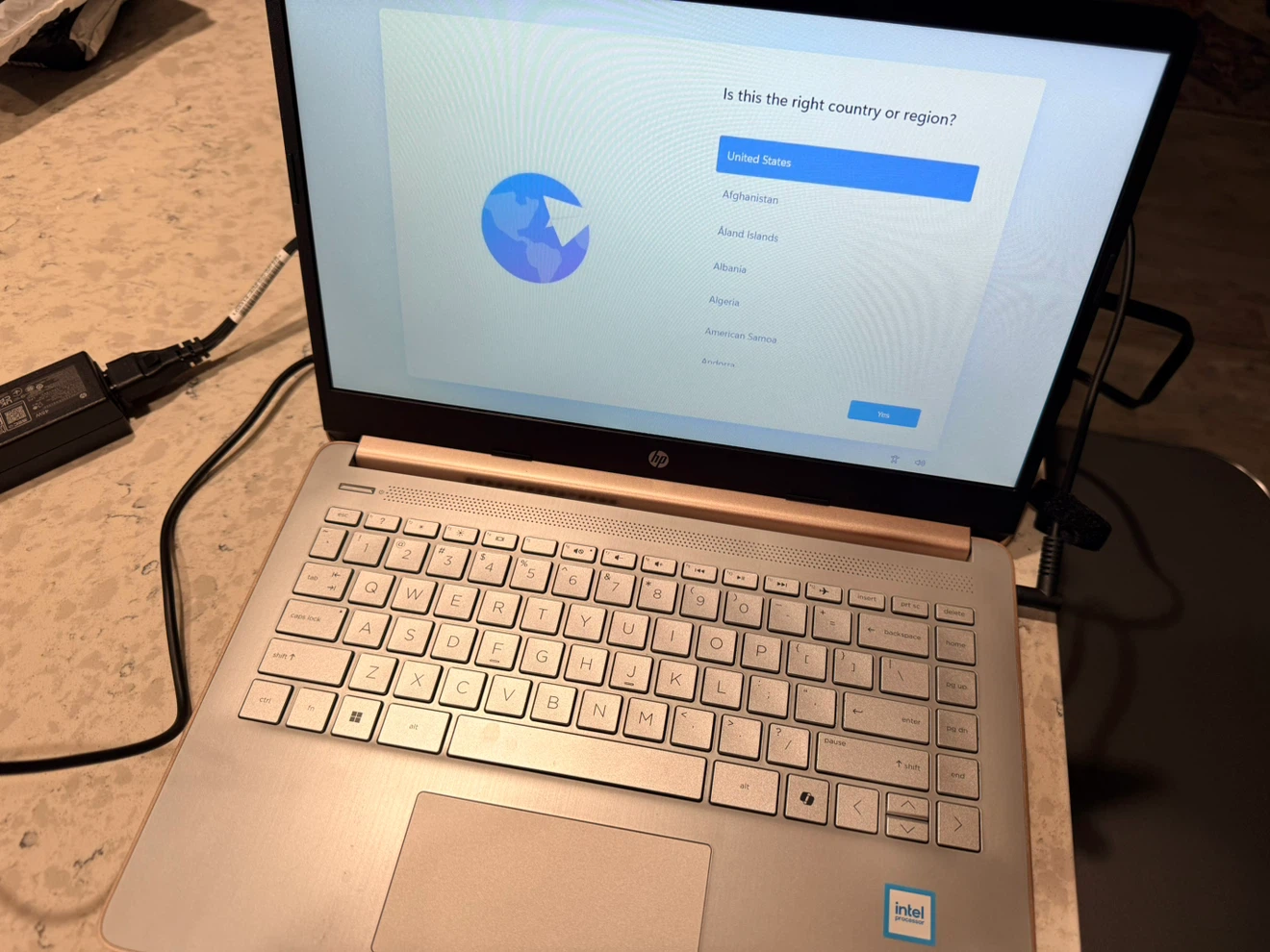 HP Laptop Rose Gold 14” - photo 2