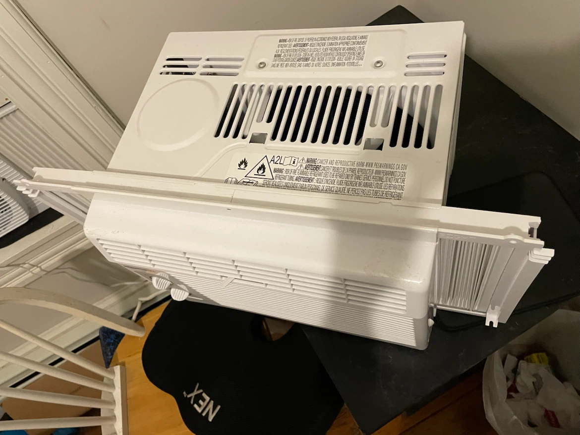Amazon Basics Window Air Conditioner - photo 2