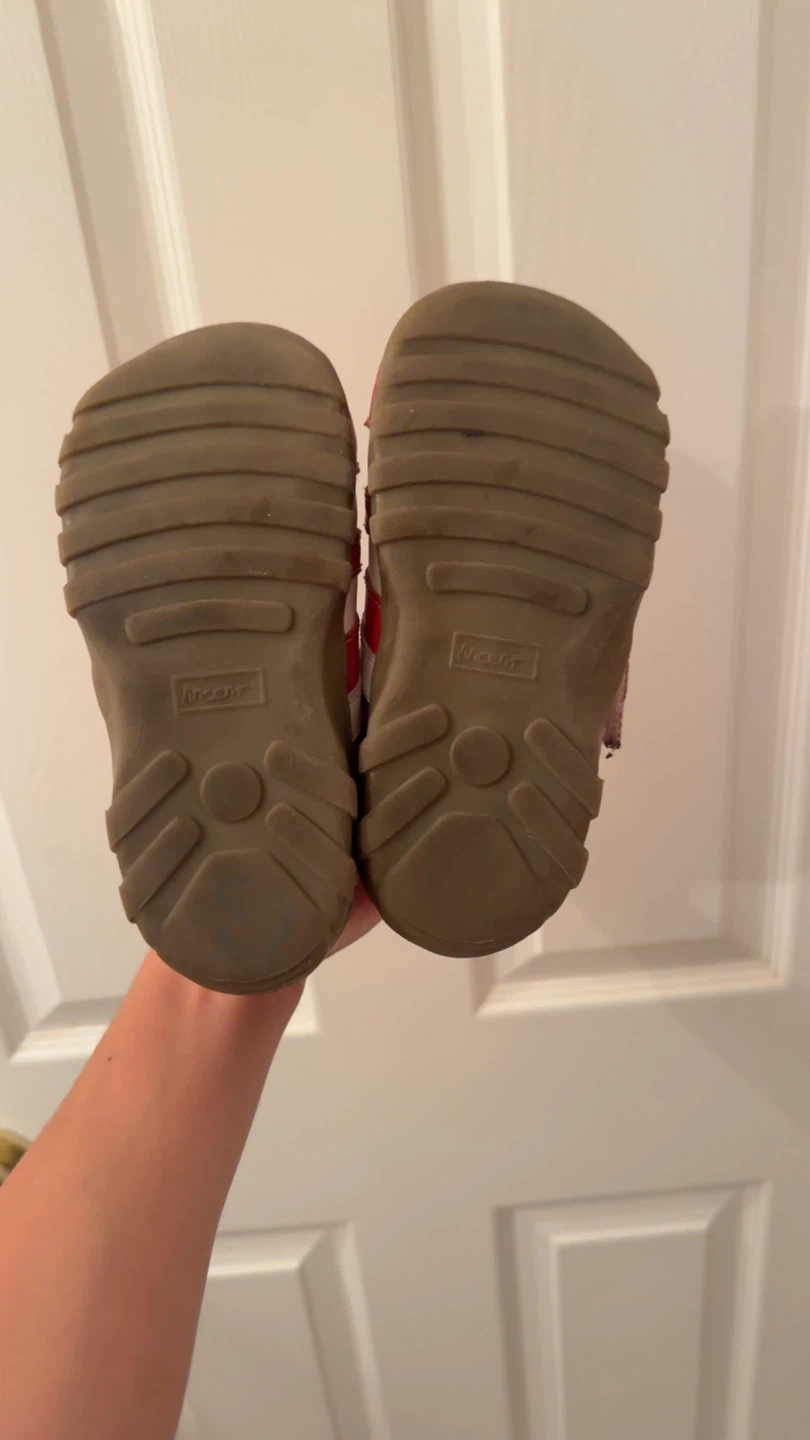 Red and white velcro sneakers - photo 3