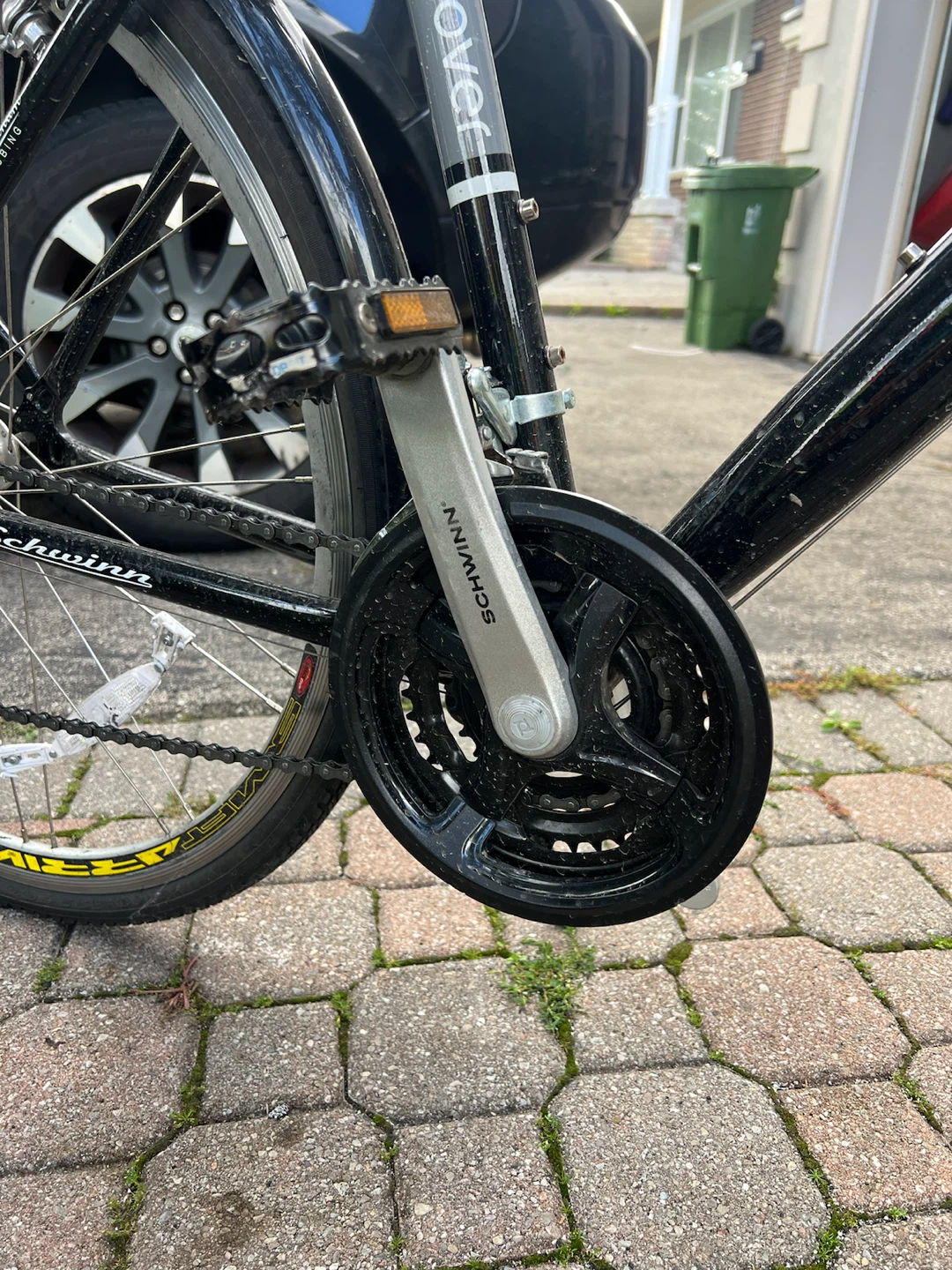 Schwinn Discover Hybrid Bicycle - photo 2