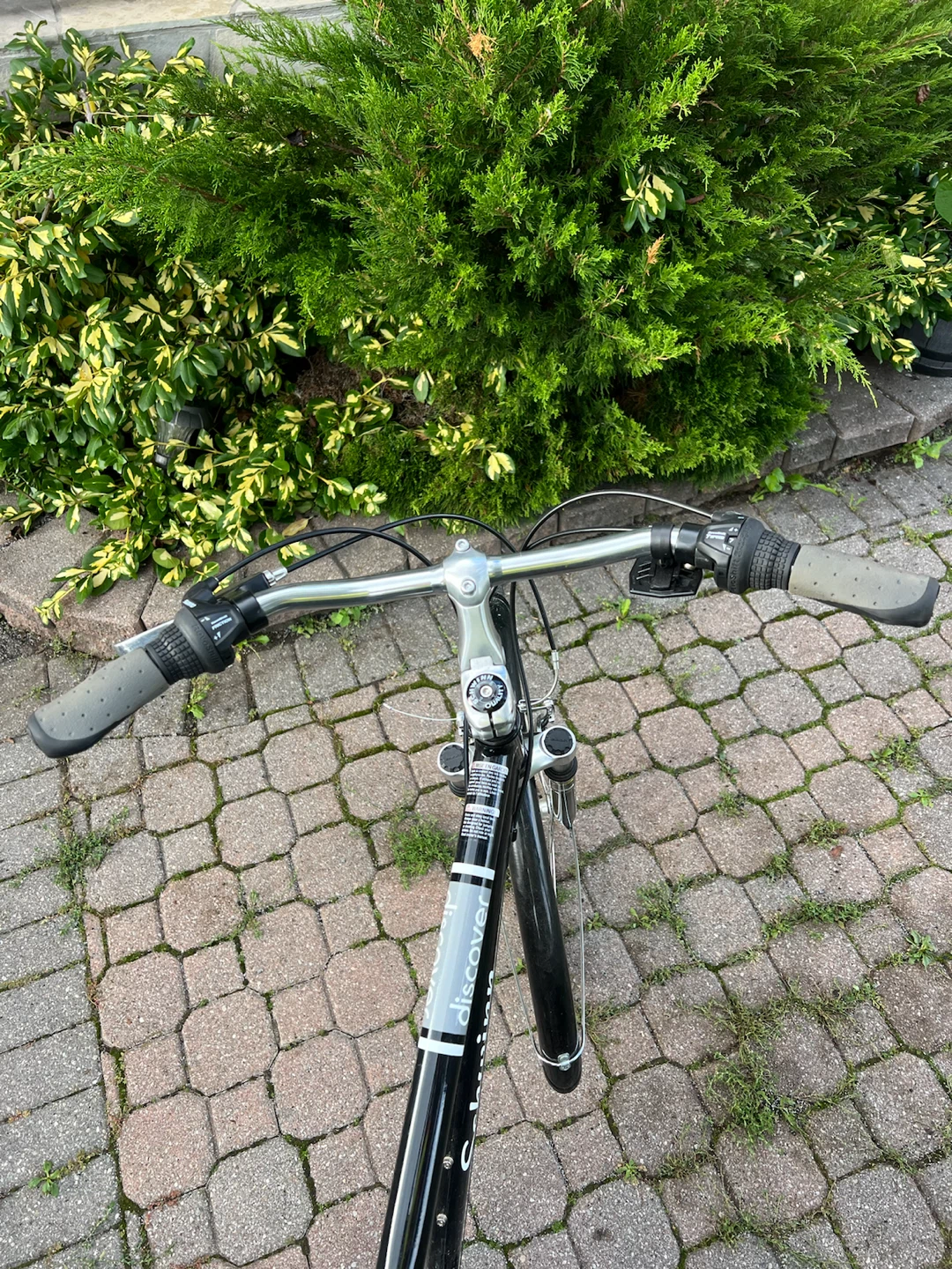 Schwinn Discover Hybrid Bicycle - photo 4