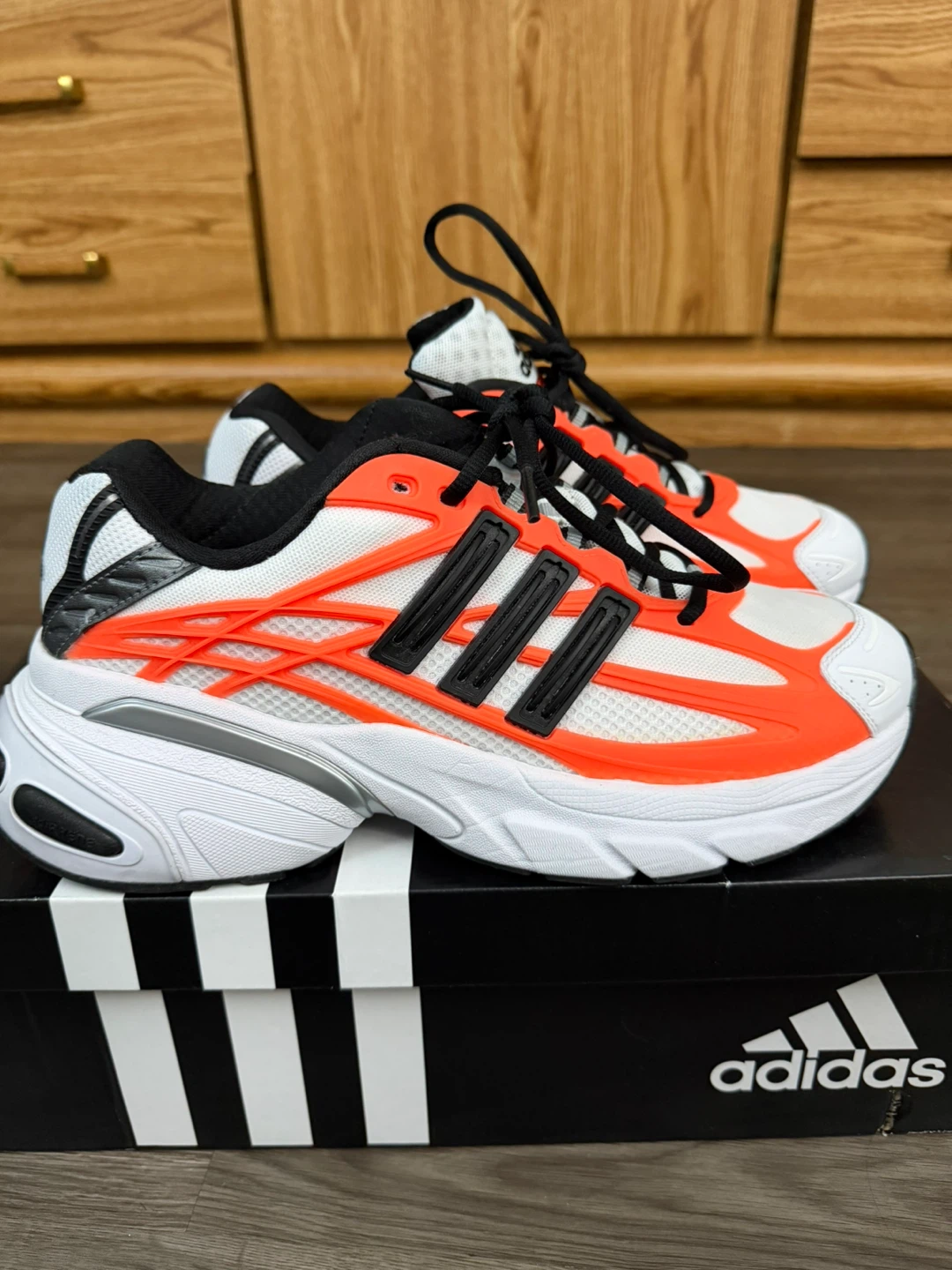 Adidas ADISTAR XLG 2.0 Running Shoes White/Orange Size 10