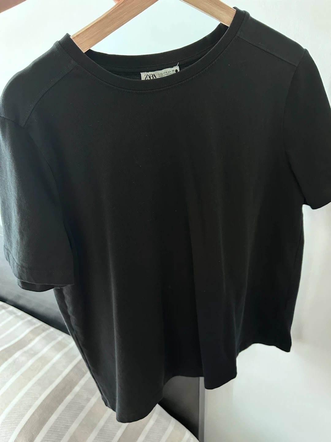 Zara black t shirt size L