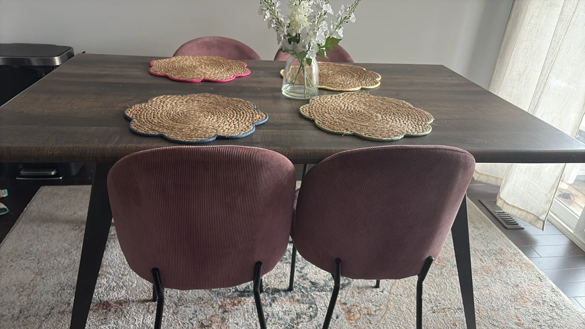 Dining table and 4 velvet chairs - photo 2