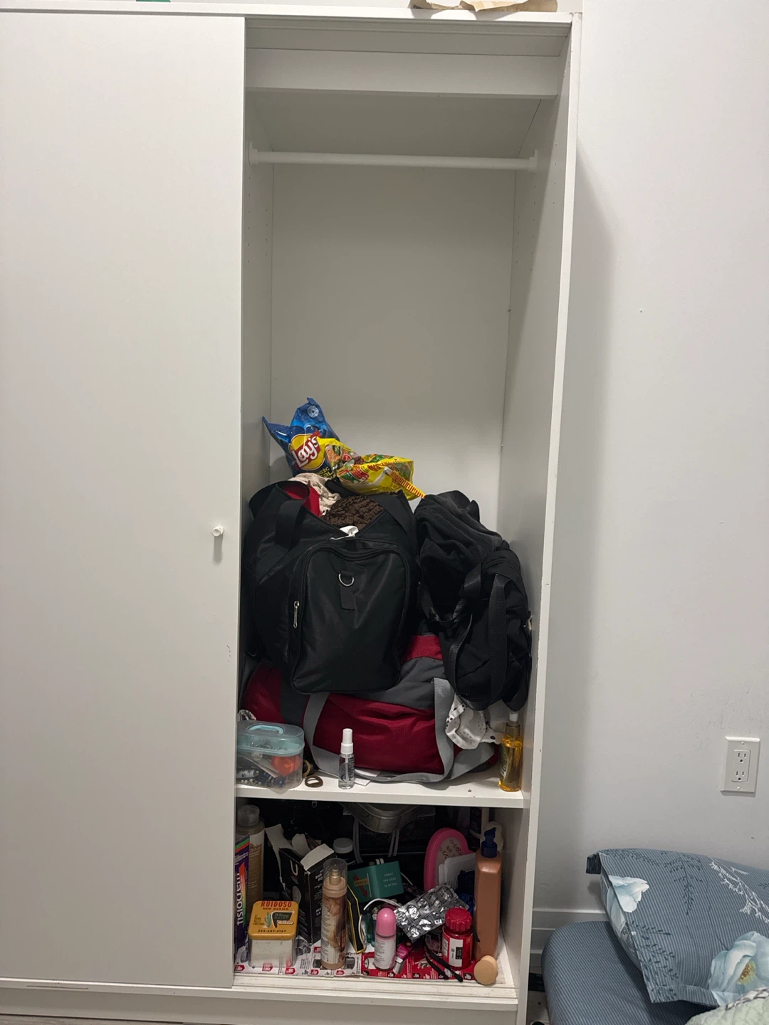 White Sliding Door Wardrobe - photo 3