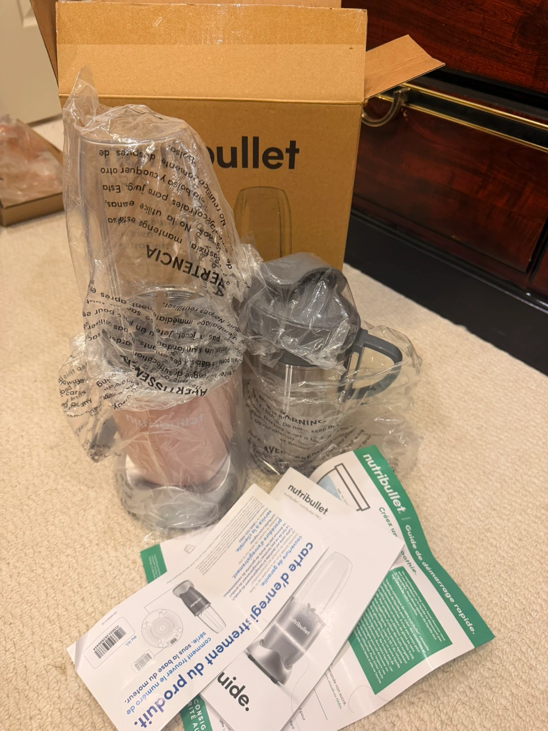 Brand New - NutriBullet Pro 700W Personal Blender in Rose Gold. - photo 2