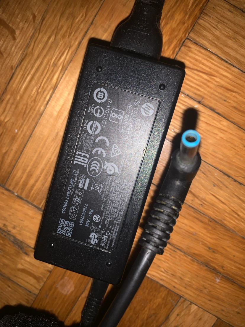 HP Laptop Power Adapter - photo 2