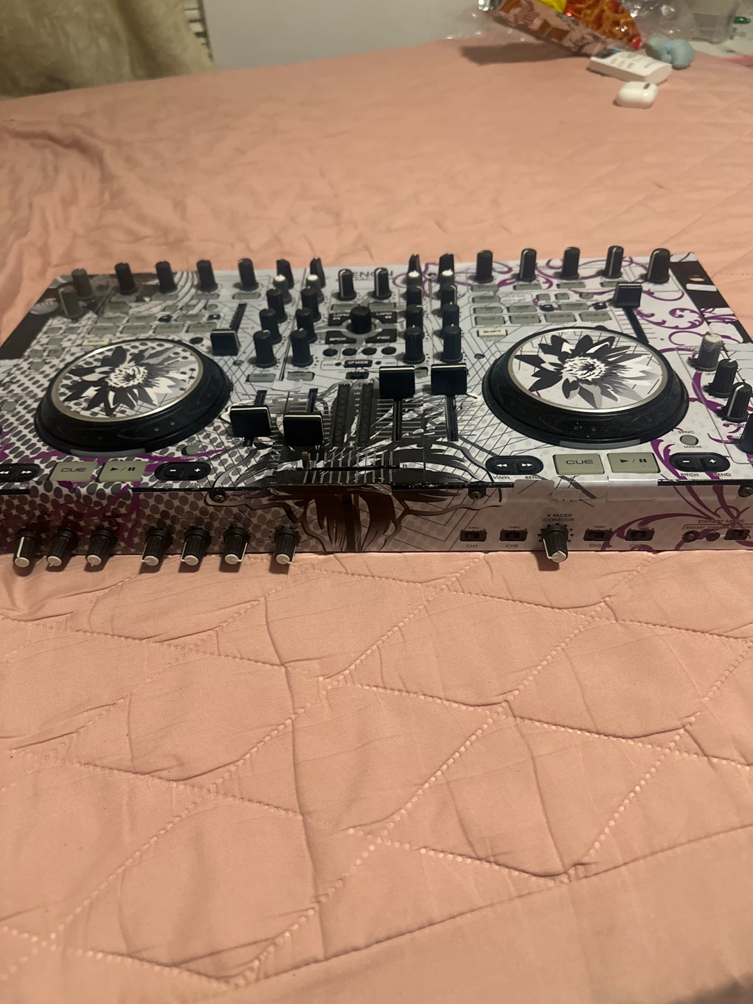 Denon DJ Controller - photo 3