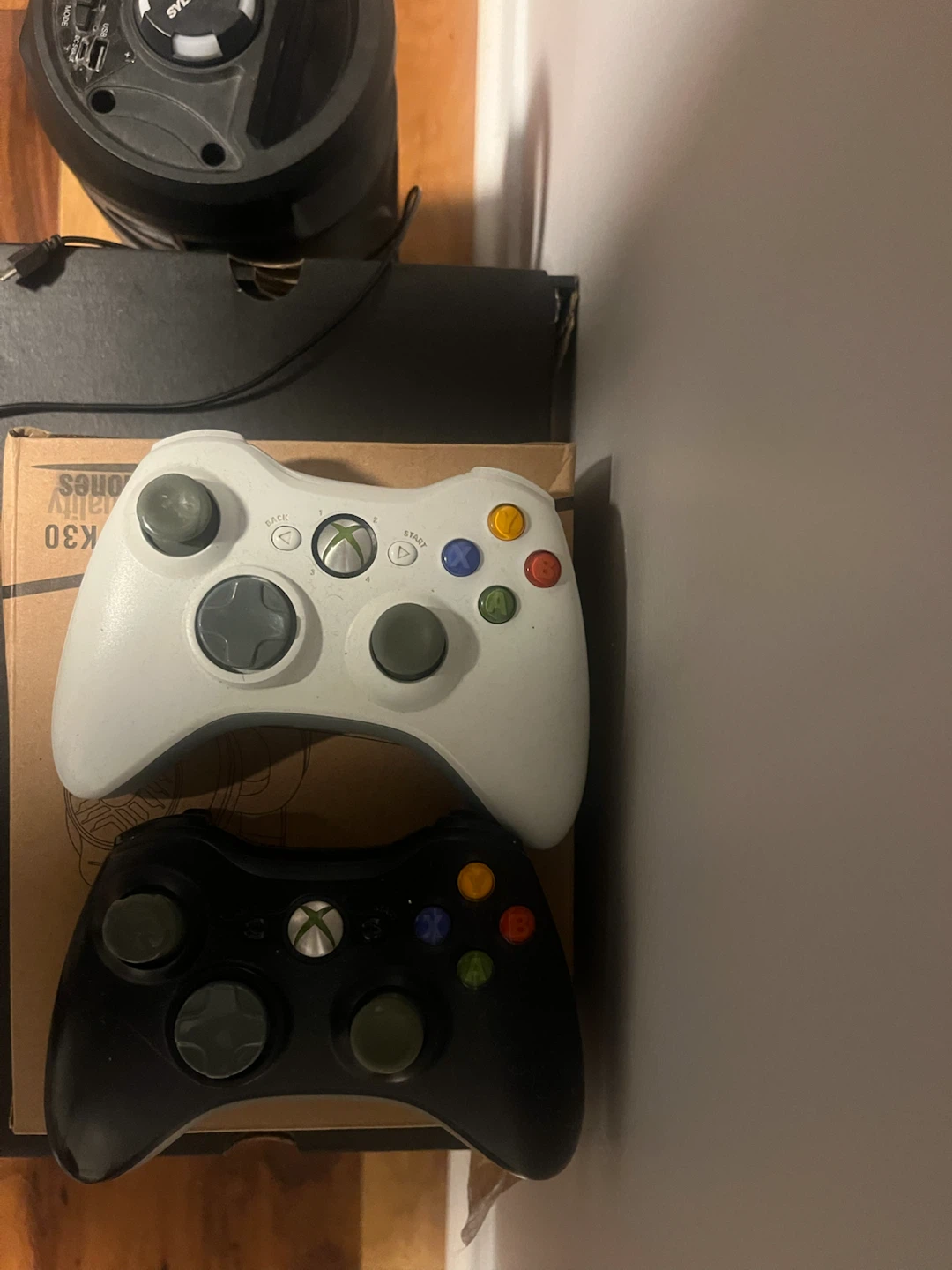 Xbox 360 Games and Controllers Bundle - photo 2
