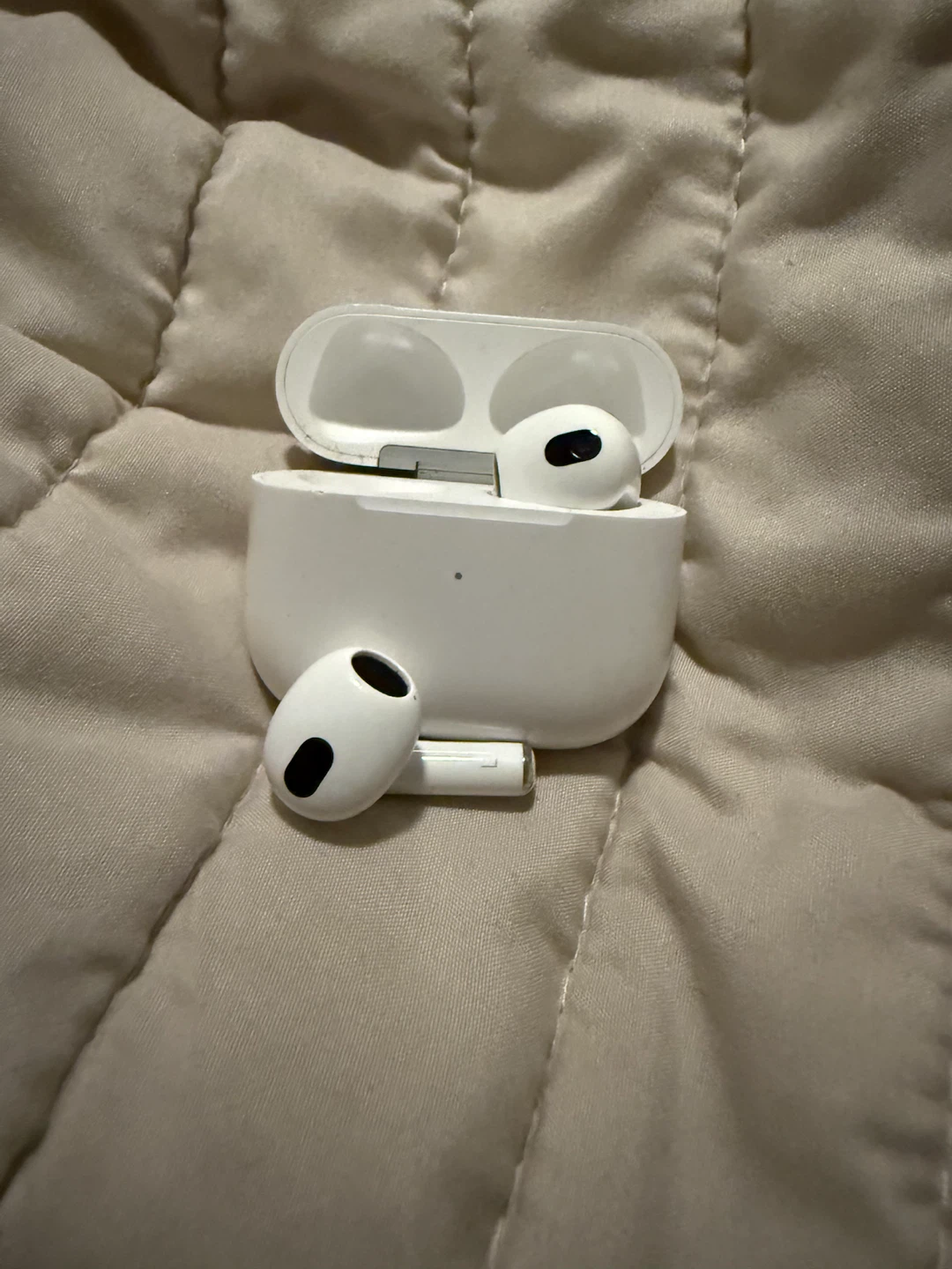Apple air pods 3rd gen - photo 2