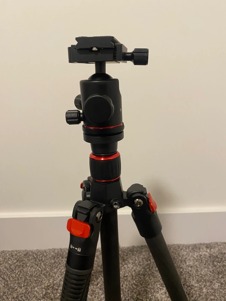 Neewer Carbon Fiber Tripod with Ball Head - photo 3