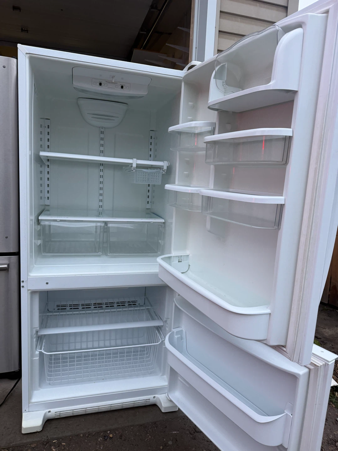 Kenmore White Refrigerator - photo 2