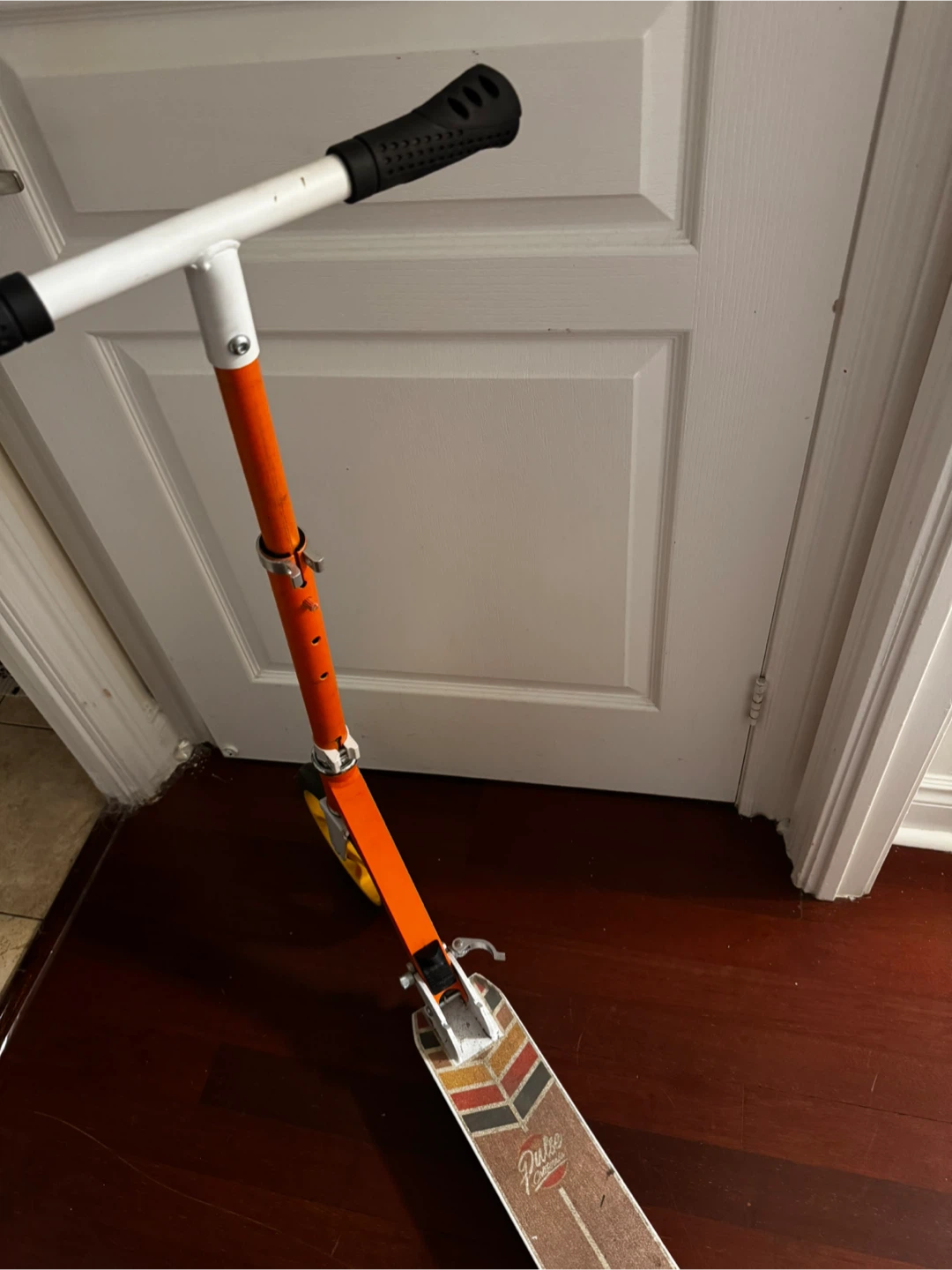 Pulse kick scooter orange and white - photo 3