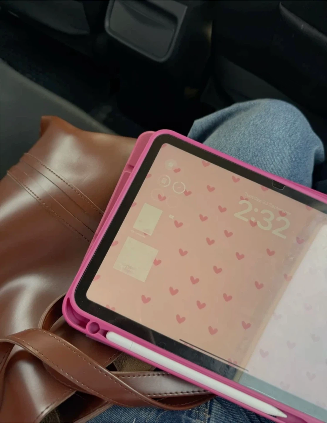 Ipad 10th generation- 64gb - photo 3