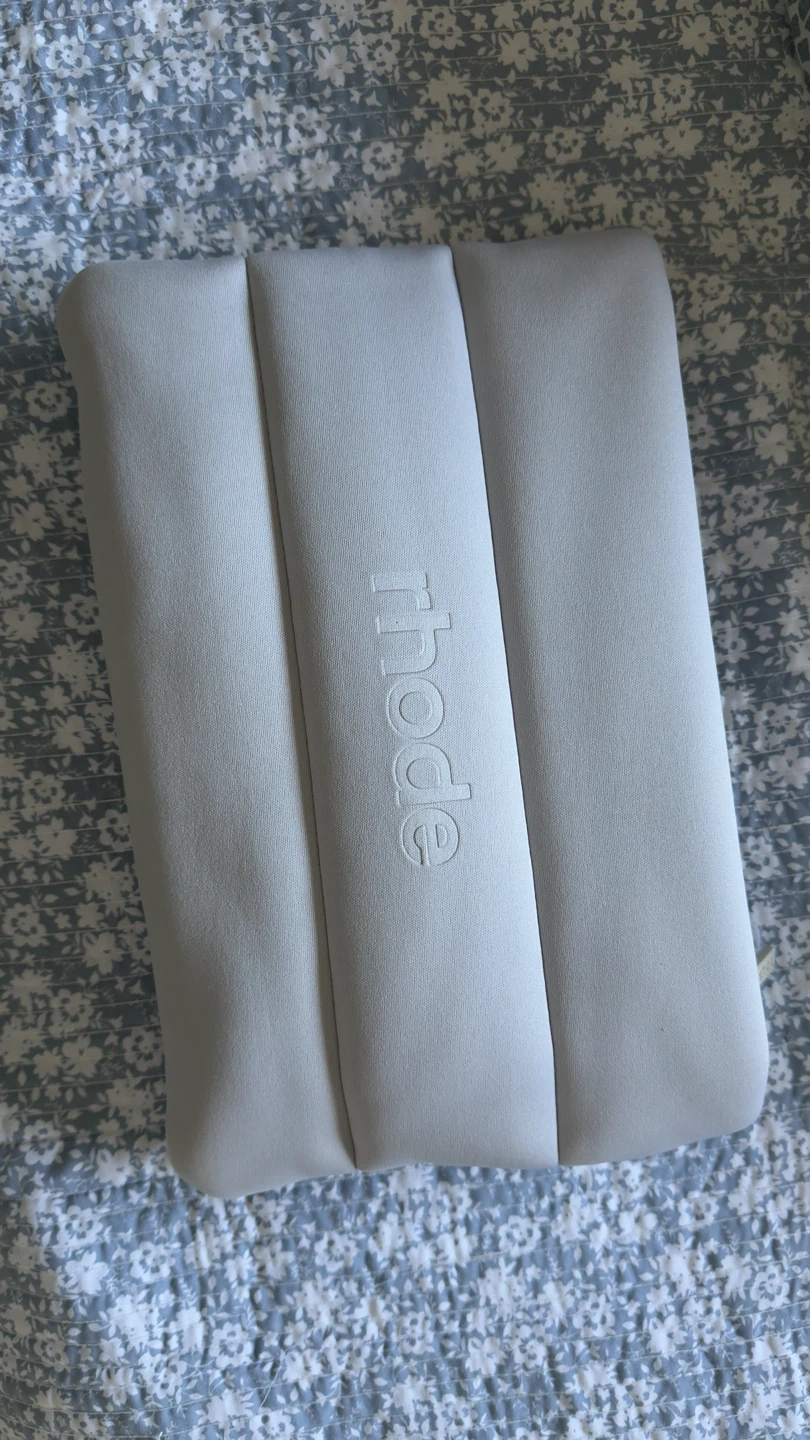 Rhode Skin Puffy Travel Case