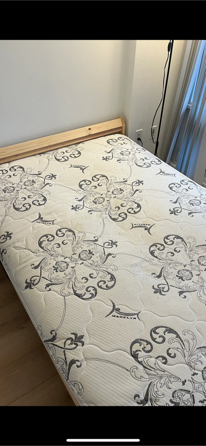 Full size mattress - photo 2