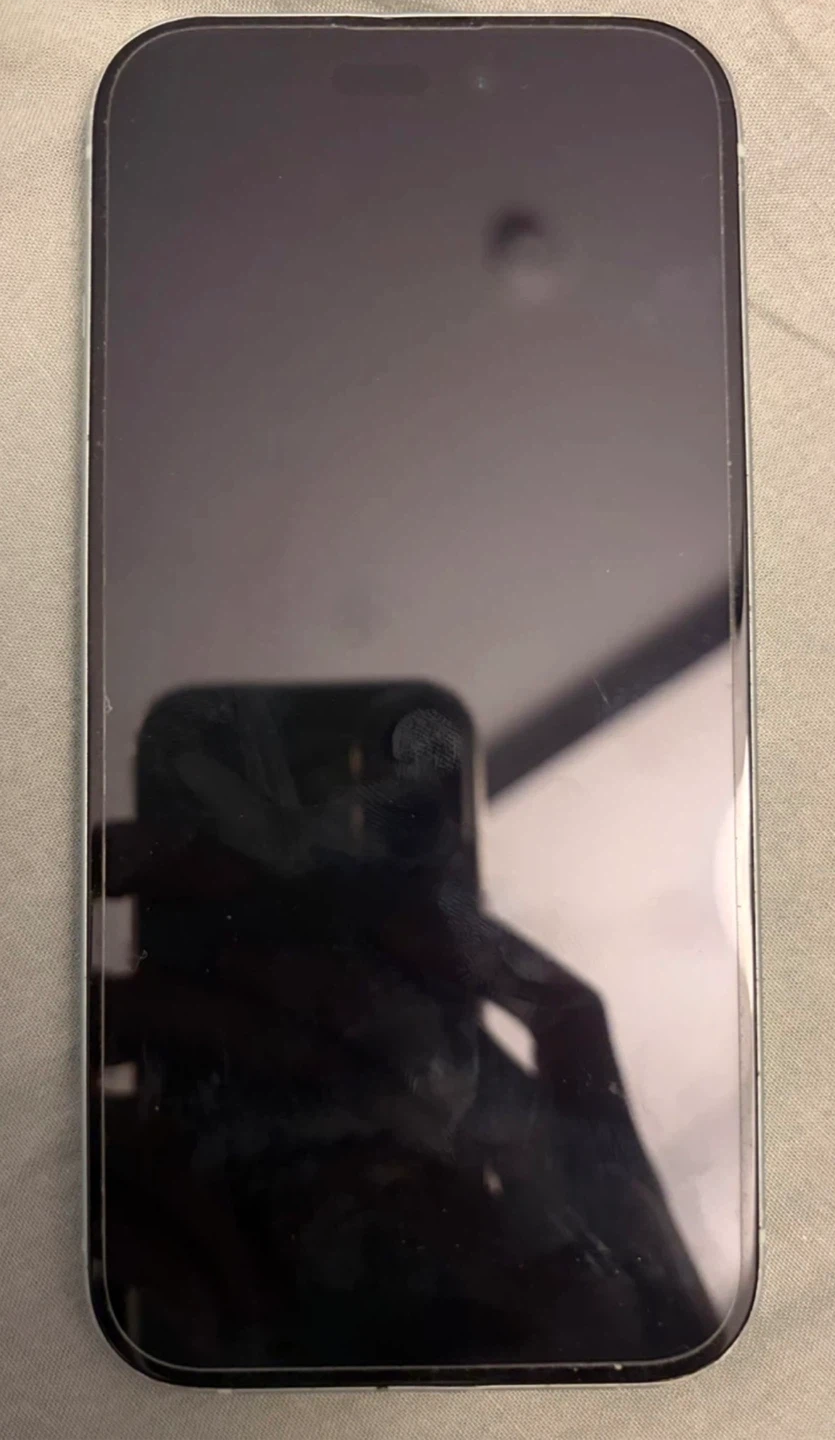 iPhone 15 128GB Green - photo 2