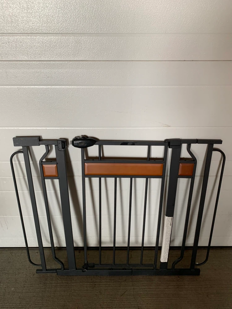 Regalo Baby Gate with Extender