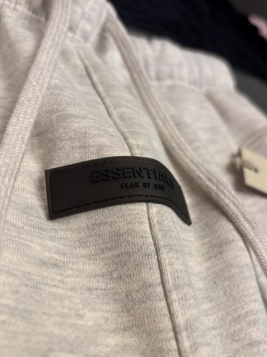 Essentials Fear of God Light Oatmeal Shorts - photo 3