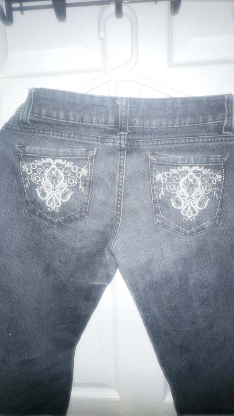 Y2K Dark Wash Embroidered Jeans - photo 2