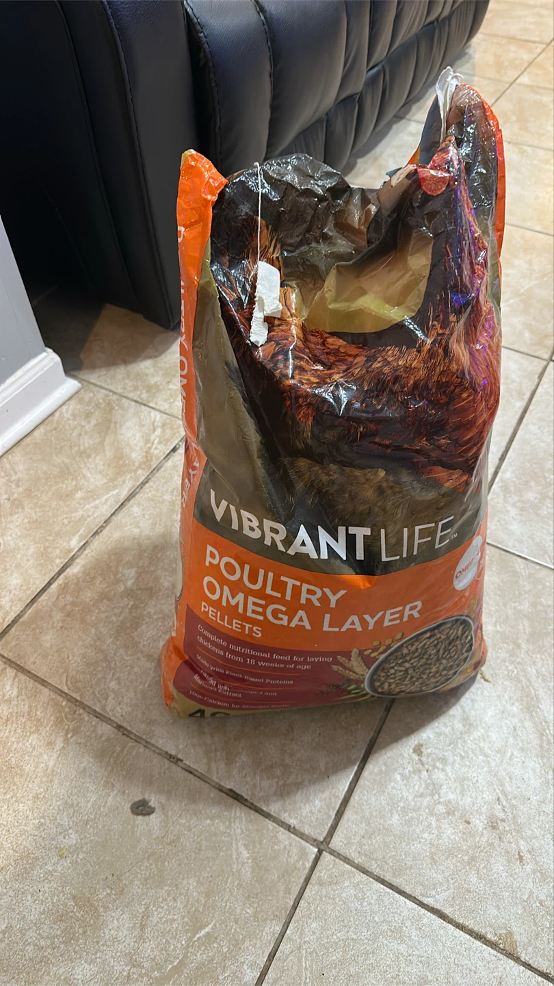Vibrant Life Poultry Omega Layer Pellets