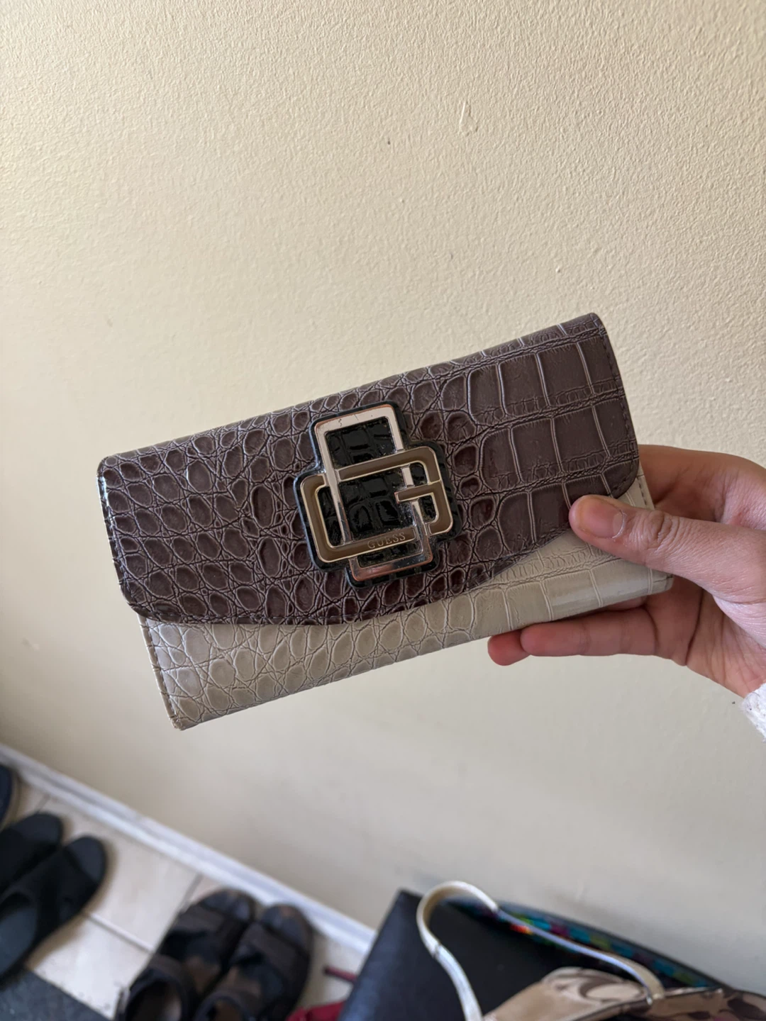 Guess Wallet