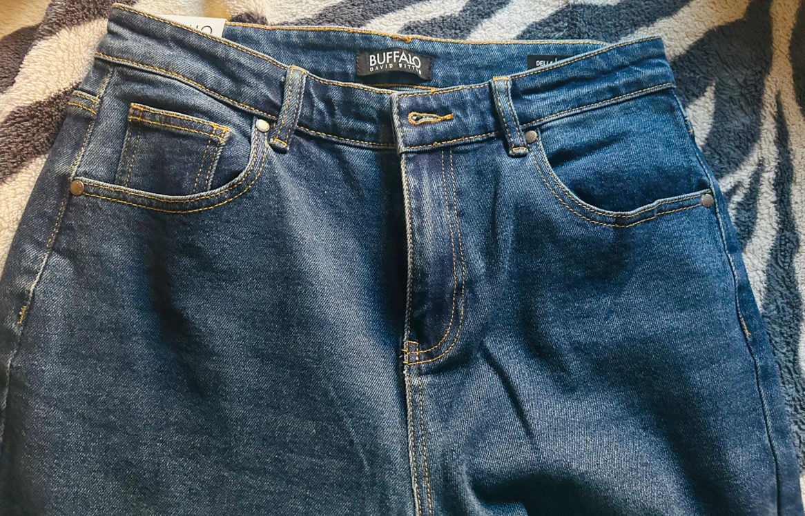 Buffalo David Bitton Size 6 Jeans - photo 2