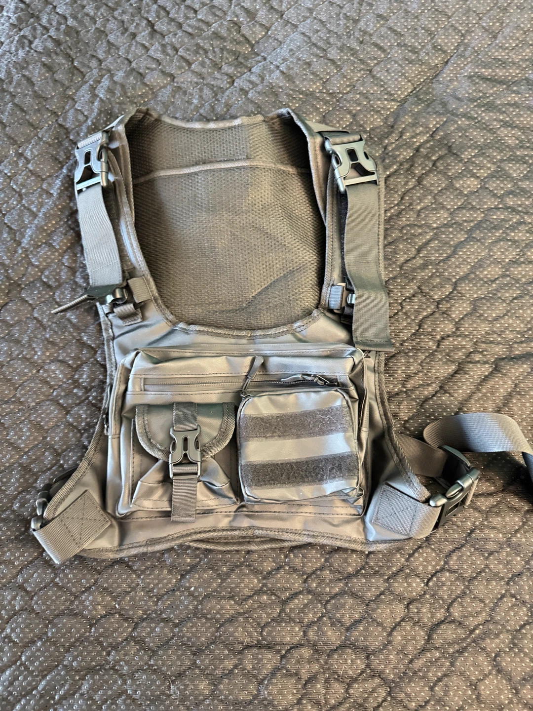 Tactical Chest Bag / Running & Hiking Vest – Brand New – $20 - photo 4