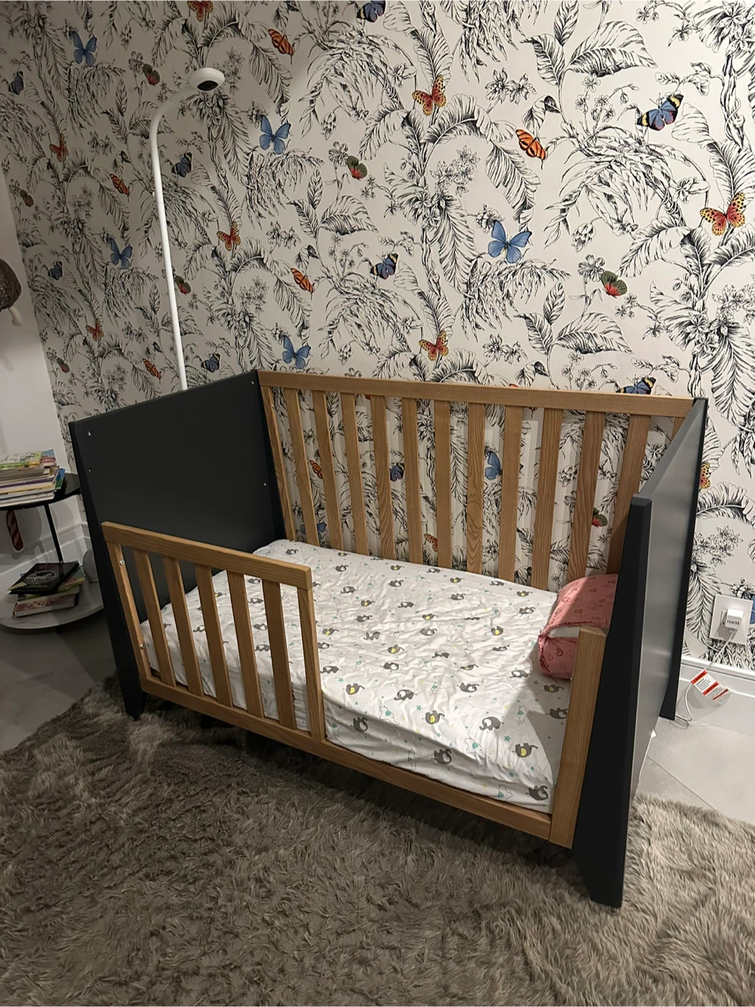 Convertible Baby Crib and Toddler Bed - photo 2