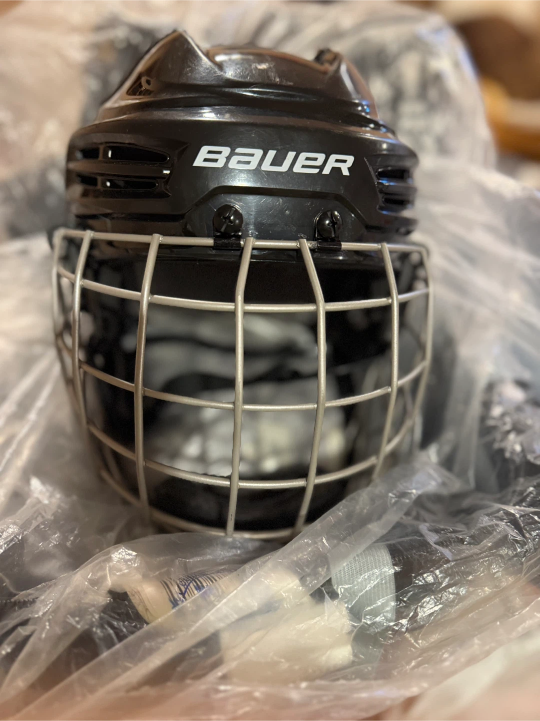 Reebok Gloves and Bauer Helmet Set - photo 4