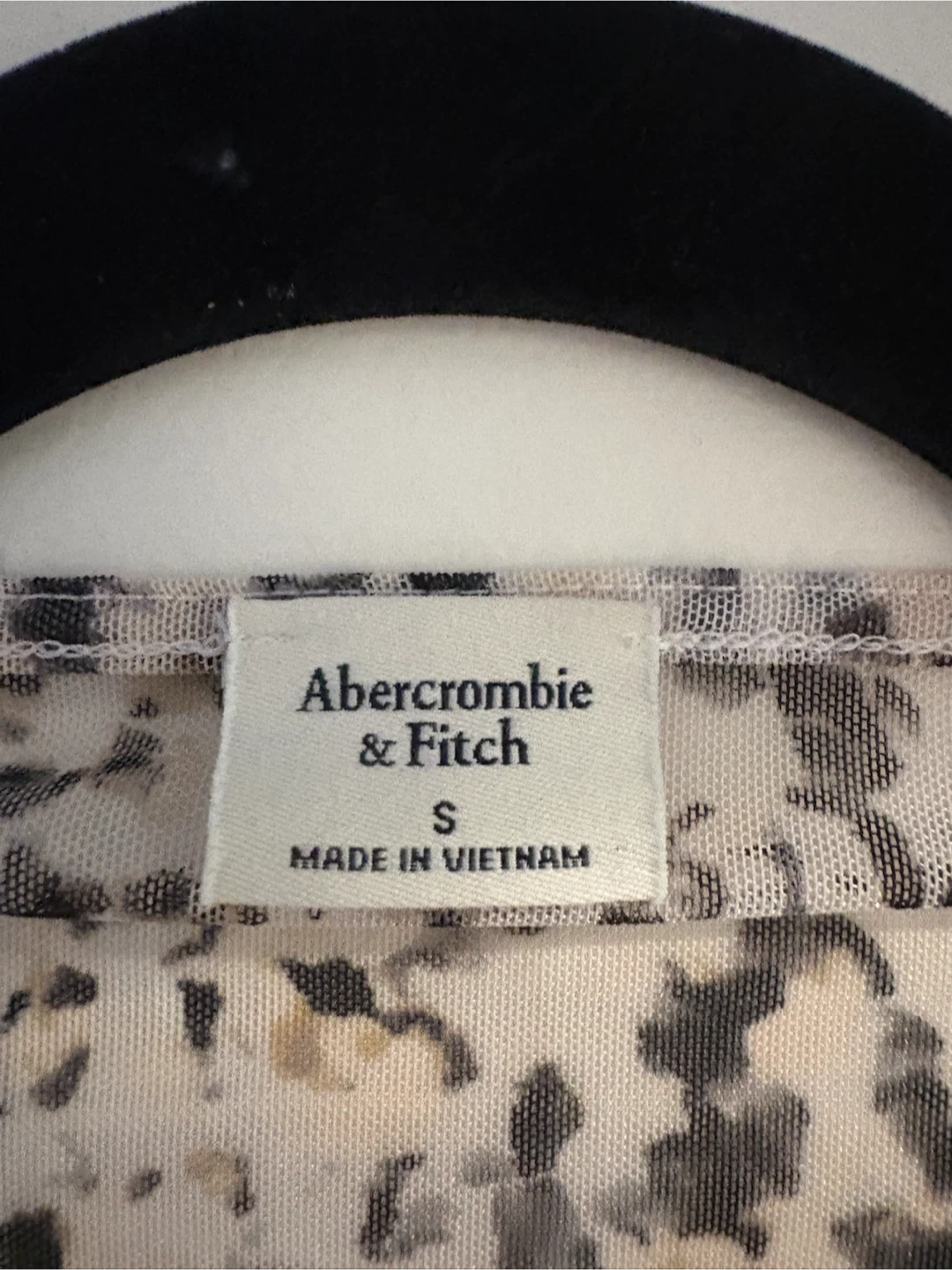 Abercrombie & Fitch Mesh Top - Size Small - photo 4