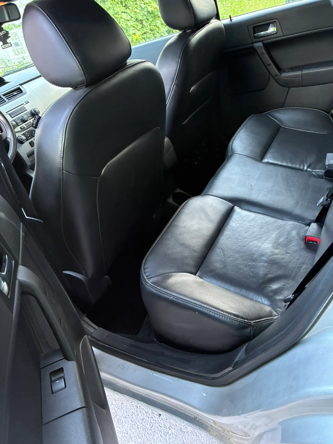 Ford Focus Sedan