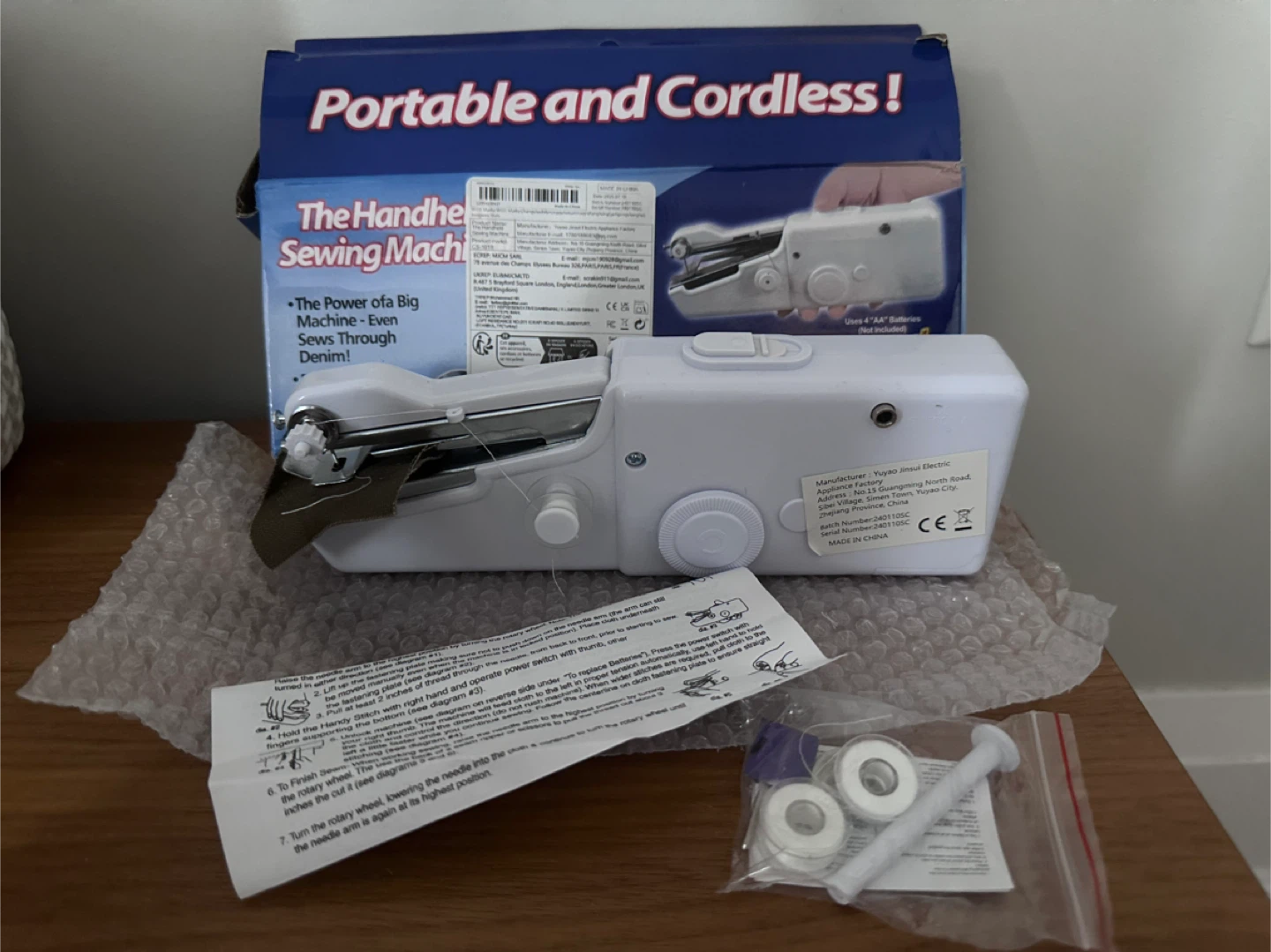 New Handy Stitch CS-101B Handheld Sewing Machine